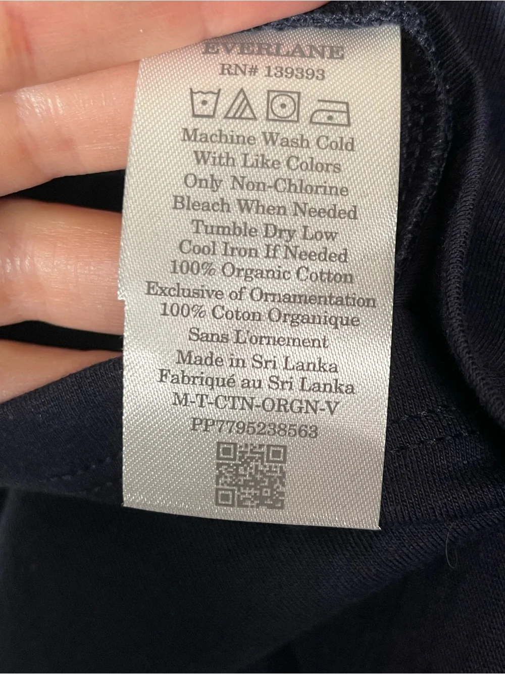 Everlane Men’s The Organic Cotton V-Neck Tee Size Large in Navy Blue - Picture 10 of 11